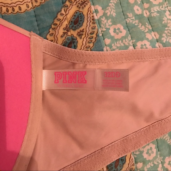 Victoria Secret 32DD push-up wire - Picture 3 of 3