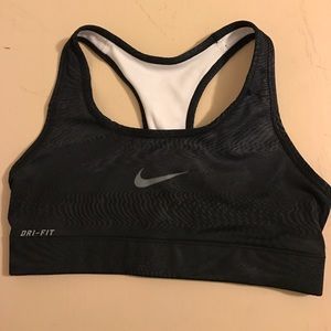 Nike Pro Sports Bra