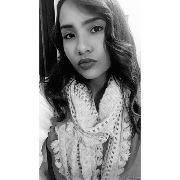 Meet your Posher, Brenda