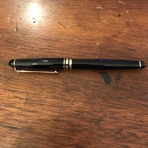 Colibri black and gold fountain pen