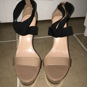 Jessica Simpson heels