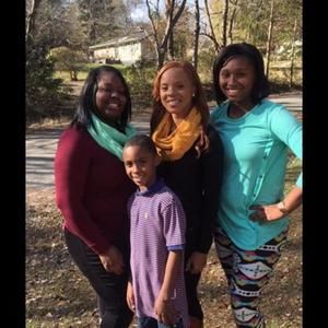 Meet your Posher, Angie