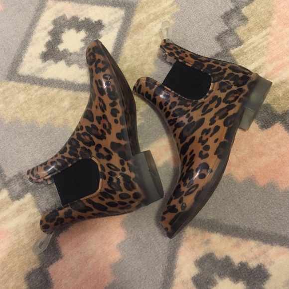 Life Stride Shoes - Leopard Rain Booties