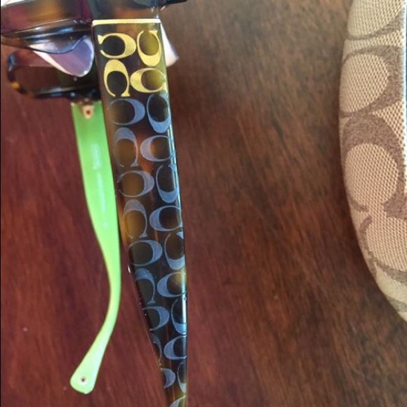 Coach sunglasses - Picture 2 of 2