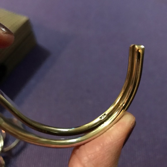 Cuff bracelet - Picture 2 of 4