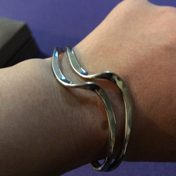 Cuff bracelet - Picture 3 of 4