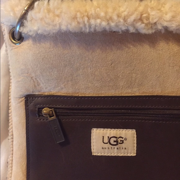UGG Crossbody