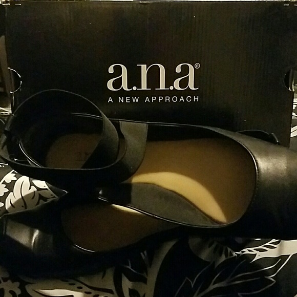 Ana ballet flats