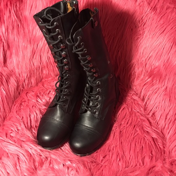Combat boots with cheetah print interior