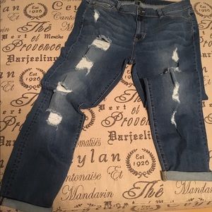 Forever 21 Distressed Boyfriend Jean 14 Plus