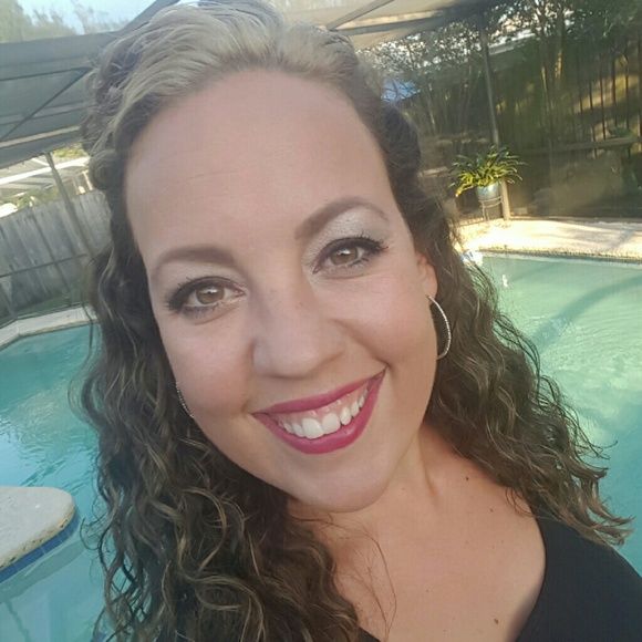 Meet your Posher, Tasha - Picture 2 of 2