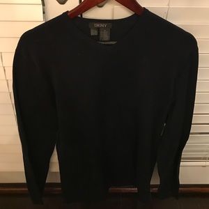 DKNY v neck