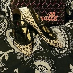 Betseyville Flats by Betsy Johnson