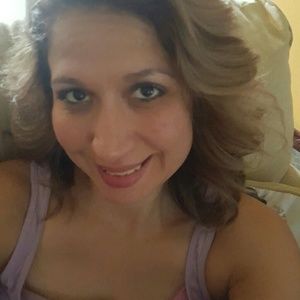 Meet your Posher, Valerie