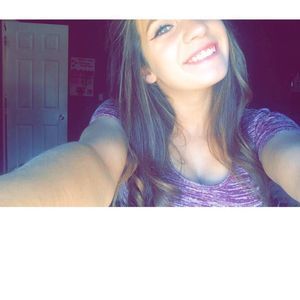 Meet your Posher, Marissa