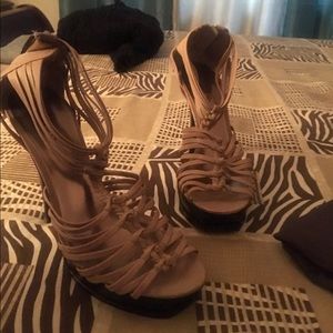 Guess shoes 7 1/2