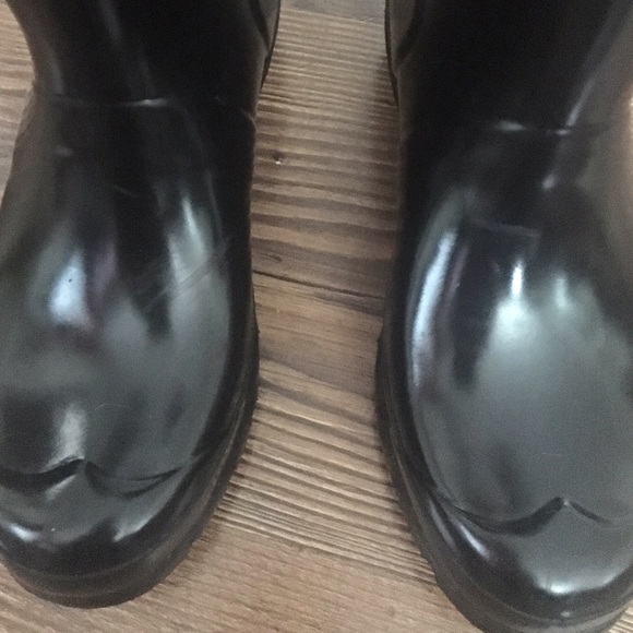 Glossy Black Hunter Boots Sz 5 - Picture 3 of 4