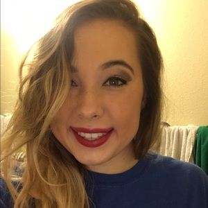 Meet your Posher, Tayler