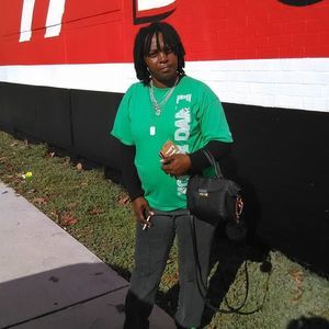 Meet your Posher, Juanita