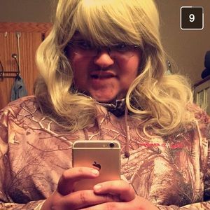 Meet your Posher, Tanner