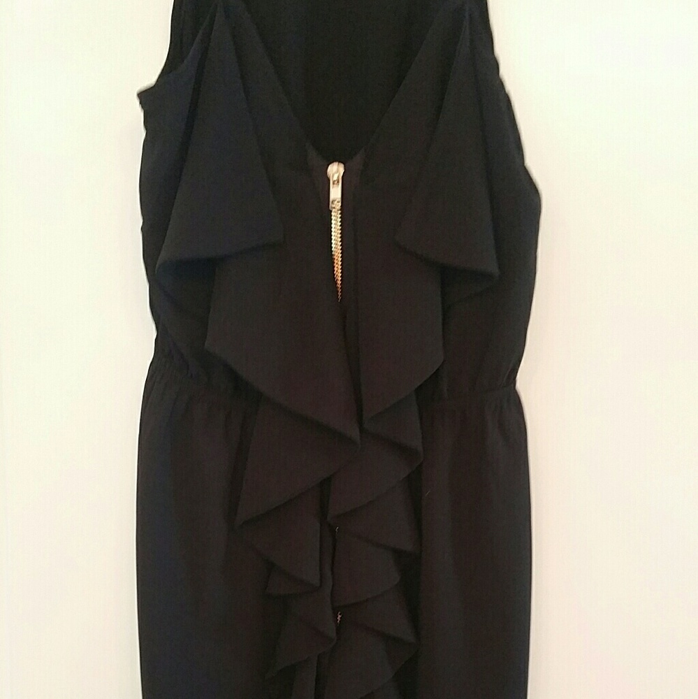 Black Alya dress with straps