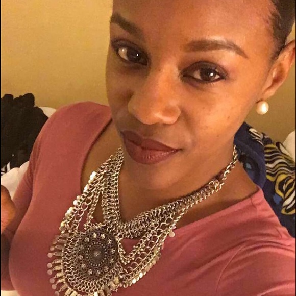 Meet your Posher, Sade'