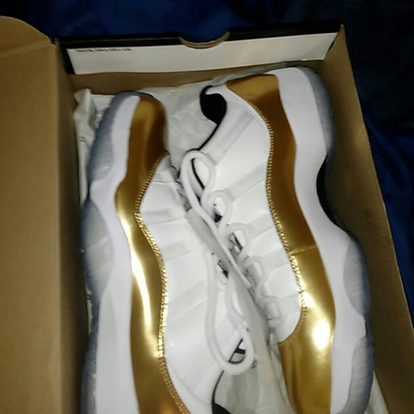 Air Jordans closing ceremony 11 worn  only once