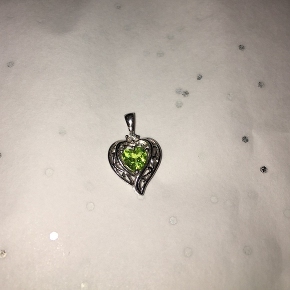🦀Gorgeous Peridot/Diamond Pendant