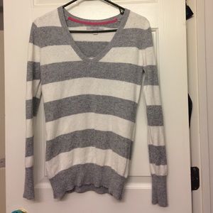 Old navy sweater