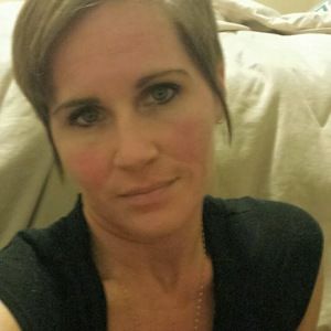 Meet your Posher, Adrienne