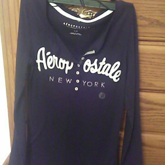 Ladies long sleeve fitted tee