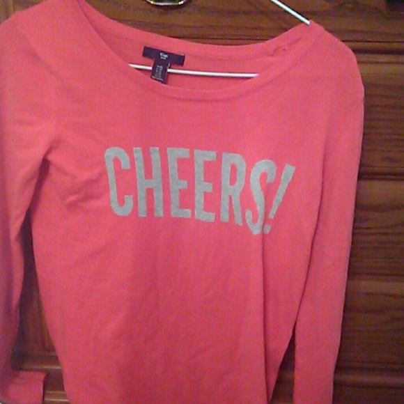 Ladies/junior long sleeve top
