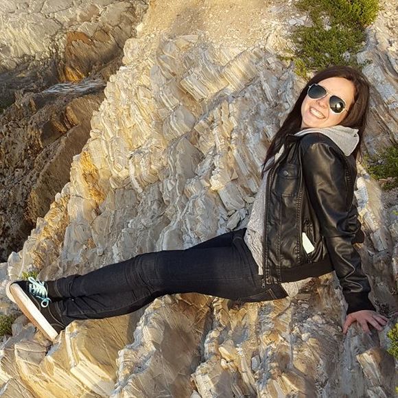 Meet your Posher, Kendall - Picture 1 of 1