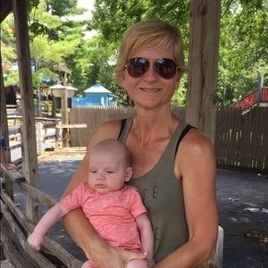 Meet your Posher, Melissa