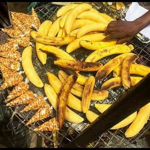 Meet your Posher, Adjoa