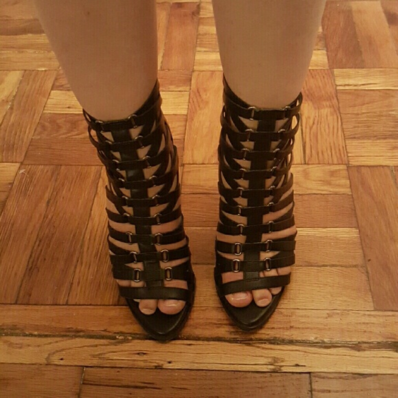 BCBGeneration Elvin Heels