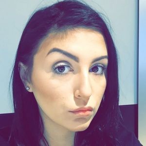 Meet your Posher, Jamila