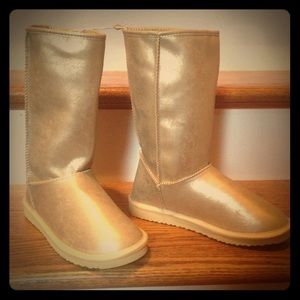 New gold kids boots