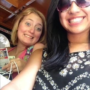 Meet your Posher, Lori