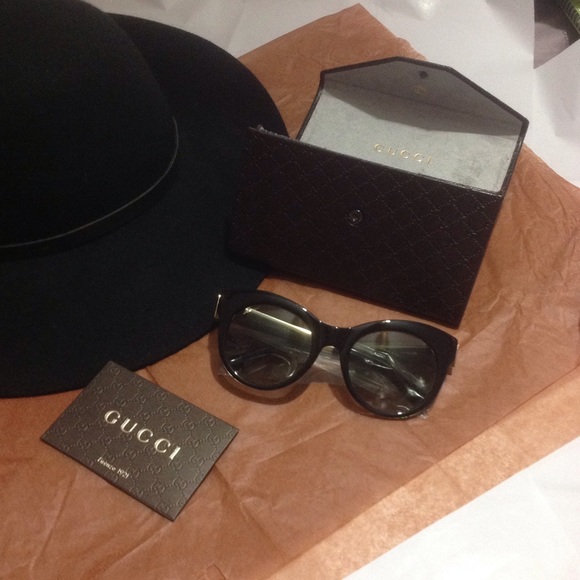 Gucci Floral-Interior Cat-eye Sunglasses