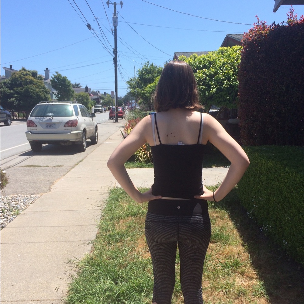 Lululemon crops