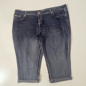 Final Price ⬇ Series 31 Capri Jeans