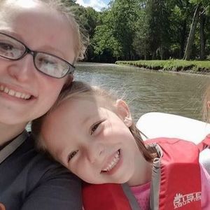 Meet your Posher, Adriana