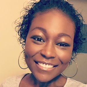 Meet your Posher, Devonna