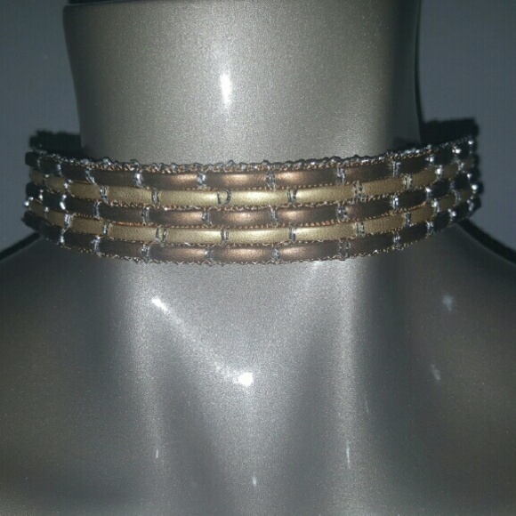 Choker - Picture 1 of 1