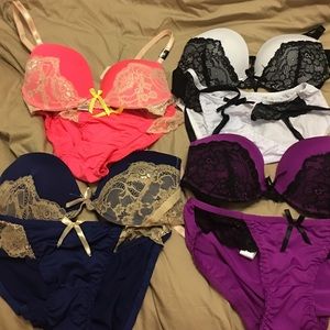 Bra and panty sets