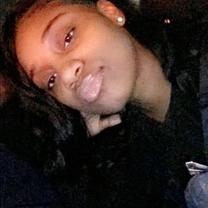 Meet your Posher, Frances