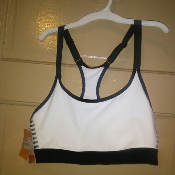 Champion sports bra size medium