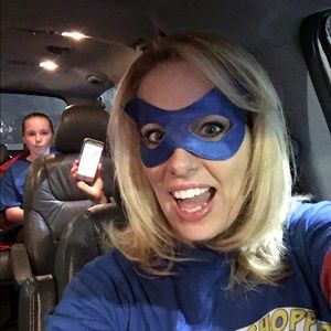 Meet your Posher, Crystal