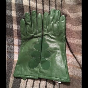 Centigrade green leather gloves w/cashmere lining